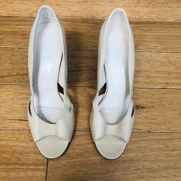 TALBOTS Womens Dress Shoes 5M Heels Pump Open Toe - Picture 3 of 6